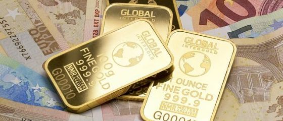Leul se apreciază față de euro. Prețul aurului scade după cinci recorduri consecutive
