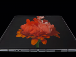 Samsung a lansat primul său telefon pliabil. Cât costă Galaxy Fold