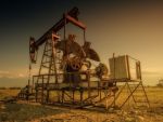 Producţia mondială de petrol, afectată de un atac terorist cu drone al unei grupări pro-iraniene asupra a două exploatări din Arabia Saudită. Riadul promite răzbunare
