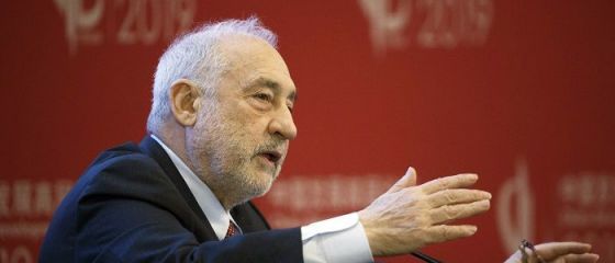 Ce spune Joseph Stiglitz, laureat cu Nobel, despre viitoarea criză: Observ o încetinire semnificativă a creşterii, care va genera multe falimente