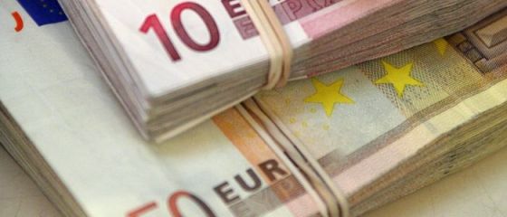 Franța pregătește o nouă reducere de taxe pentru companii, pentru a stimula creșterea economică și angajările