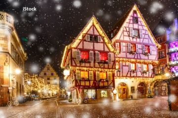 Colmar, orașul francez care se transformă într-o poveste, de Crăciun. Oamenii, amendați dacă nu își decorează casele