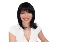 Angela Crețu, prima româncă ce preia conducerea companiei de cosmetice Avon, la nivel global