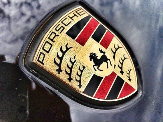 Porsche raportează vânzări record pentru 2019, datorită SUV-urilor Macan şi Cayenne