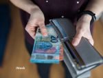 Topul salariilor minime din Europa. Deși a avut cea mai mare rată de creștere în ultimul deceniu, în România se câștigă al treilea cel mai mic salariu minim din UE