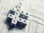Raport EY: Aproape jumătate dintre investitorii străini din România au anulat, diminuat sau au întrerupt investiţiile în 2020, dar peste 40% consideră că țara va fi mai atractivă după pandemie