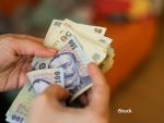 Salariul mediu net a crescut cu peste 160 de lei, în decembrie, până la 3.340 lei. În ce domeniu se câștigă 7.689 lei