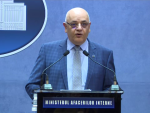 Prognoză: La începutul lunii august s-ar îndeplini condiţiile pentru starea de urgenţă. Reacţia lui Arafat