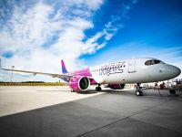 Wizz Air deschide o nouă bază operaţională în România, aduce două aeronave Airbus A320 și lansează 12 rute noi. Cât costă biletele