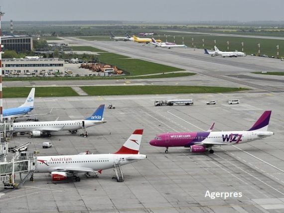 Compania Aeroporturi Bucureşti reia, miercuri, zborurile comerciale, după ce criza pandemică a redus traficul aerian cu 98%. Spre ce țări se poate zbura din România