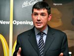 Daniel Boaje pleacă de la conducerea McDonald rsquo;s România. Îl înlocuiește Paul Drăgan, actualul şef al operaţiunilor din Malta