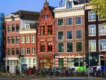 Soluții extreme pentru limitarea turismului excesiv. Autoritățile din Amsterdam le interzic rezidenților să-și închirieze locuinţele turiştilor