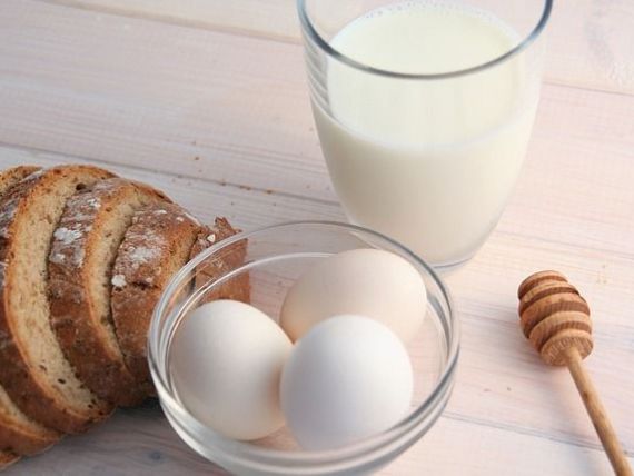 Țară cu potențial agricol imens, România a importat cu 25% mai mult lapte, ouă și miere, în primul trimestru. Exporturile au fost de aproape patru ori mai mici