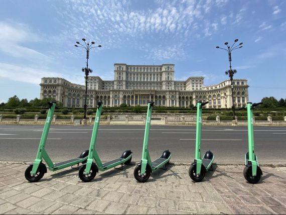 Bolt a lansat serviciul de închiriere de trotinete electrice în București. Cât costă o plimbare de 10 minute