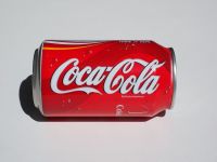 Coca-Cola raportează cel mai sever declin trimestrial al vânzărilor din ultimii 25 de ani. Ce sunt brandurile zombie , la care compania vrea să renunțe