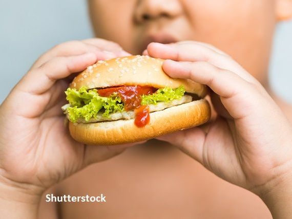 Prima țară din lume care lansează un plan național de luptă împoptriva obezității. Promoțiile la junk food , interzise, iar reţetele medicale, eliberate după plimbări cu bicicleta