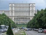 Alegeri parlamentare 2020. Cât câștigă un senator sau un deputat și ce beneficii au aleșii