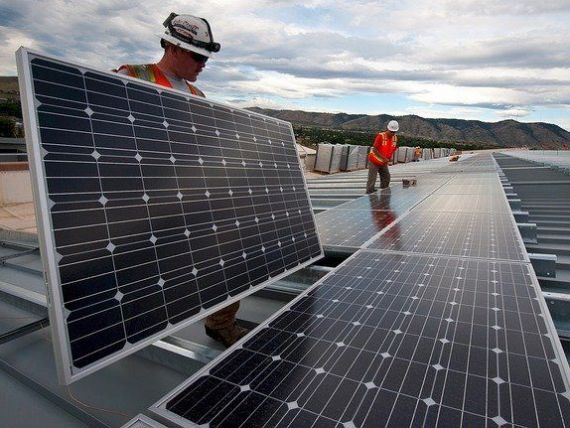 Ministerul Economiei a publicat ghidul programului Electric Up , prin care firmele care vor să producă energie fotovoltaică pot primi granturi de până la 100.000 de euro