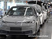 Volkswagen pariază pe mașinile electrice. Gigantul german investește aproape jumătate din buget în noile tehnologii digitale și conducere autonomă