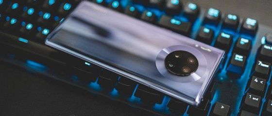 Lovin, ANCOM: Acordarea licenţelor 5G în România este imposibilă până la finalul anului. Banii proveniți din licitaţia de spectru radio merg la buget