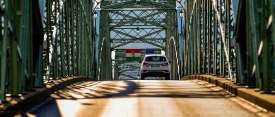 Ungaria şi Slovacia au inaugurat un nou pod peste Dunăre. Până în 2025, cele două țări vor să se lege prin nouă autostrăzi