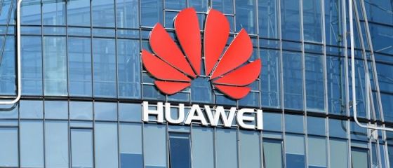 Marea Britanie interzice echipamentele Huawei, de anul viitor. Operatorii telecom nu vor mai avea voie să instaleze tehnologie produsă de chinezi