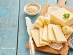 Americanii cumpără cantităţi record de unt pentru a găti acasă și cresc profiturile producătorilor, care ajunseseră să arunce laptele din cauza pandemiei