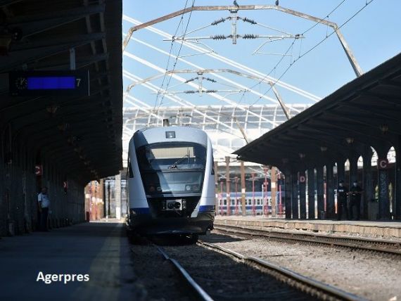 Trenul care va lega Gara de Nord de Aeroportul Otopeni va circula cu călători din 12 decembrie