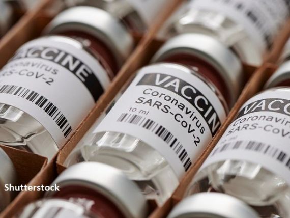 Comisia Europeană a semnat contractul pentru achiziția a 300 milioane de doze de vaccin pentru COVID-19 de la Pfizer şi BioNTech
