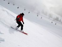 
	Rezervările pentru sezonul de iarnă din Bulgaria au scăzut cu 40%. Țările europene își sfătuiesc cetățenii să nu plece în străinătate de sărbători
