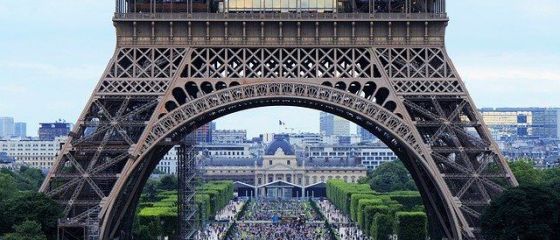 Turnul Eiffel, închis în octombrie din cauza pandemiei, va primi din nou turiști, din 16 decembrie