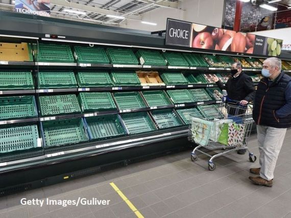 Magazinele din Marea Britanie încep să se confrunte cu o penurie de alimente, din cauza traficului vamal îngreunat de procedurile impuse după Brexit