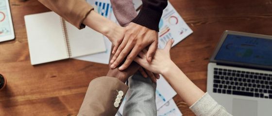 (P) Cum poți câștiga încrederea angajaților tăi? Top 3 sfaturi pentru orice lider de companie