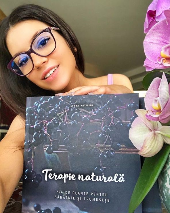 Pro Tv Cleopatra Stratan Este InsÄƒrcinatÄƒ Fotografia PostatÄƒ De Edward Sanda Pe Instagram Face Cat O Mie De Cuvinte