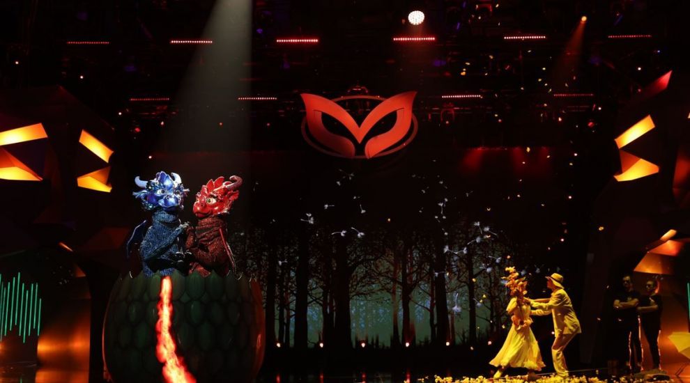 
	Gemenii Dragoni au creat un moment special pe scena Masked Singer cu piesa aleasă
